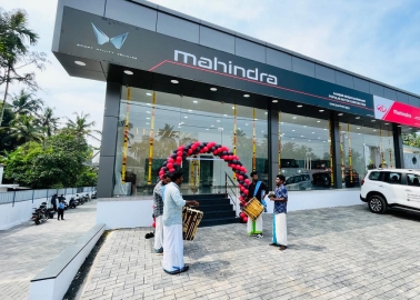 Mahindra Showroom